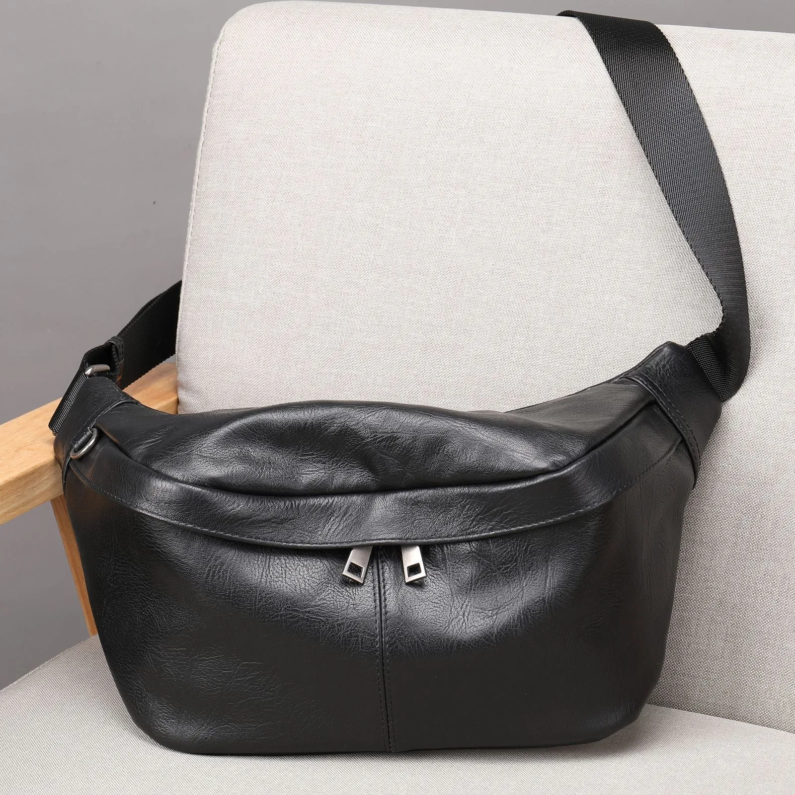 GENUINE LEATHER SINGLE SHOULDER CROSSBODY BAG, MEN'S TOP LAYER COWHIDE CHEST BAG, SIMPLE AND CASUAL MOTORCYCLE BAG, TRENDY