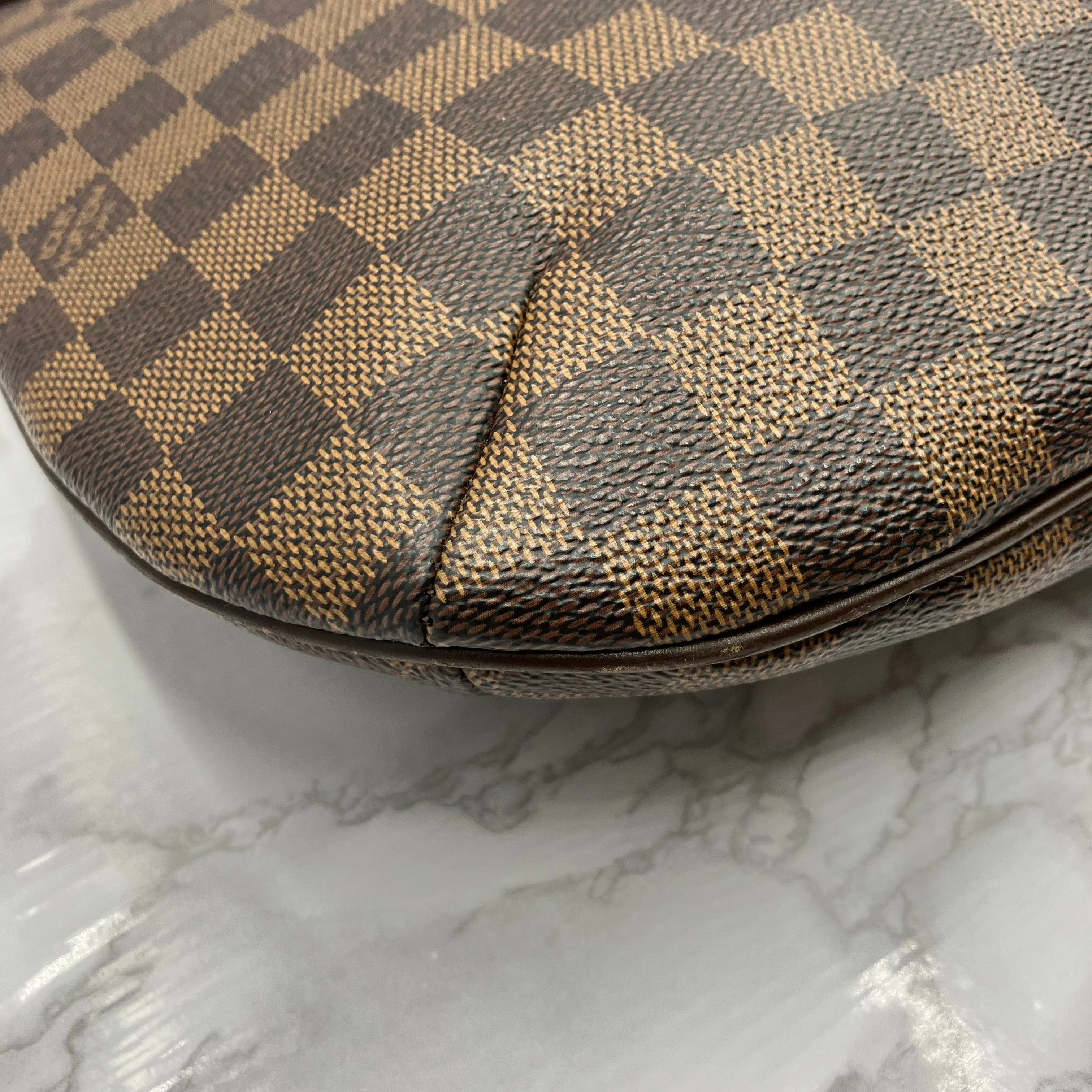 LOUIS VUITTON Damier Bloomsbury GM