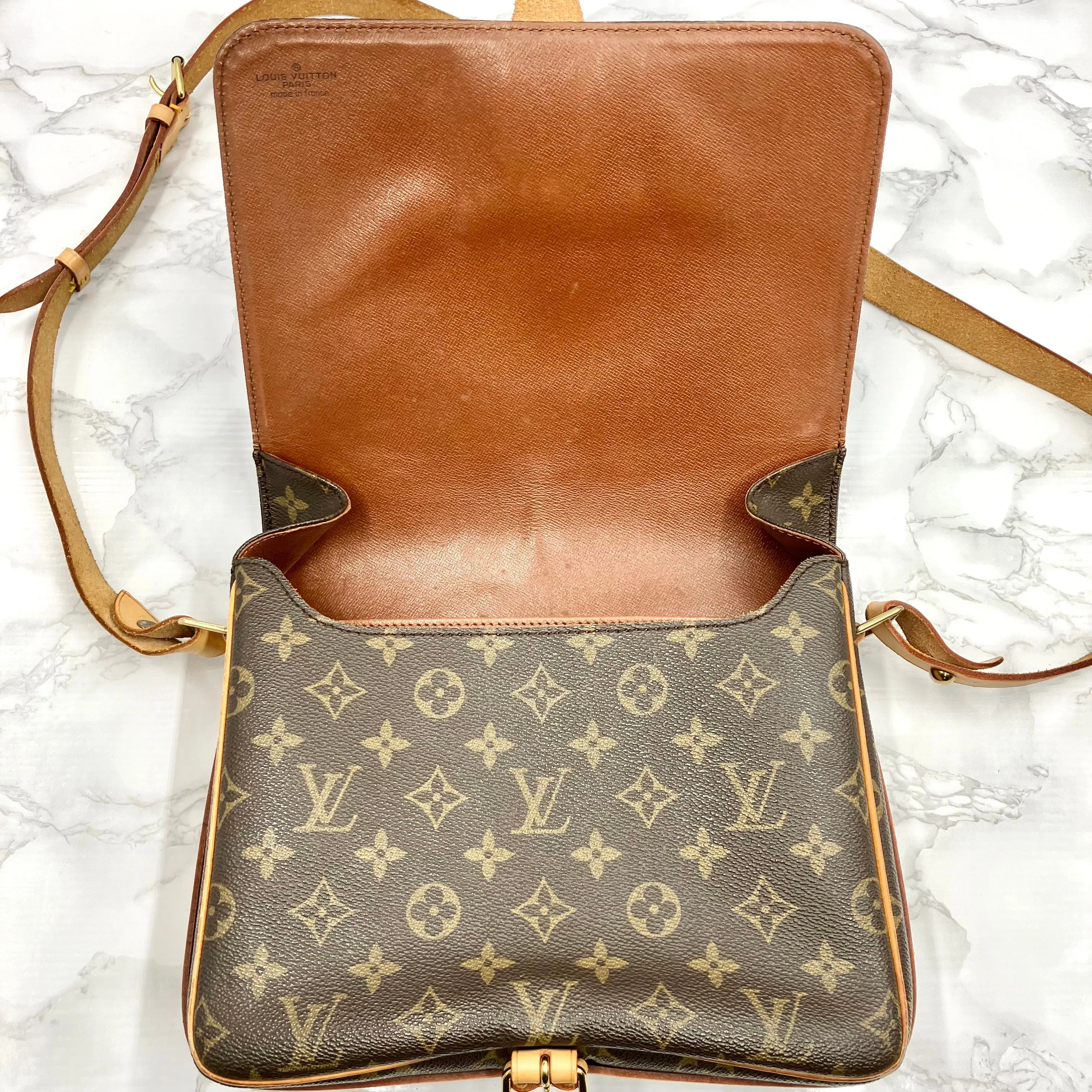 LOUIS VUITTON Monogram Cartouchelle