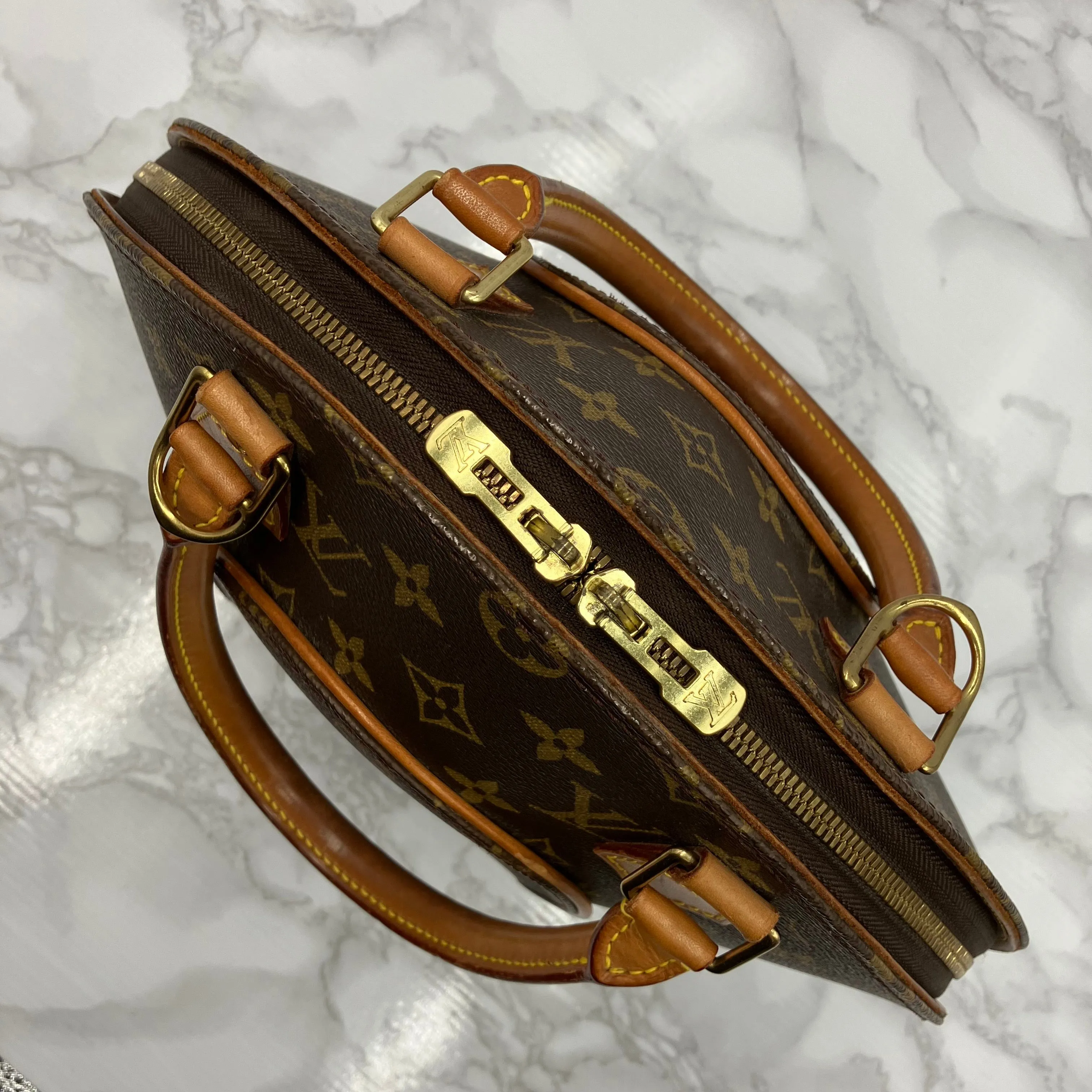 LOUIS VUITTON Monogram Ellipse PM