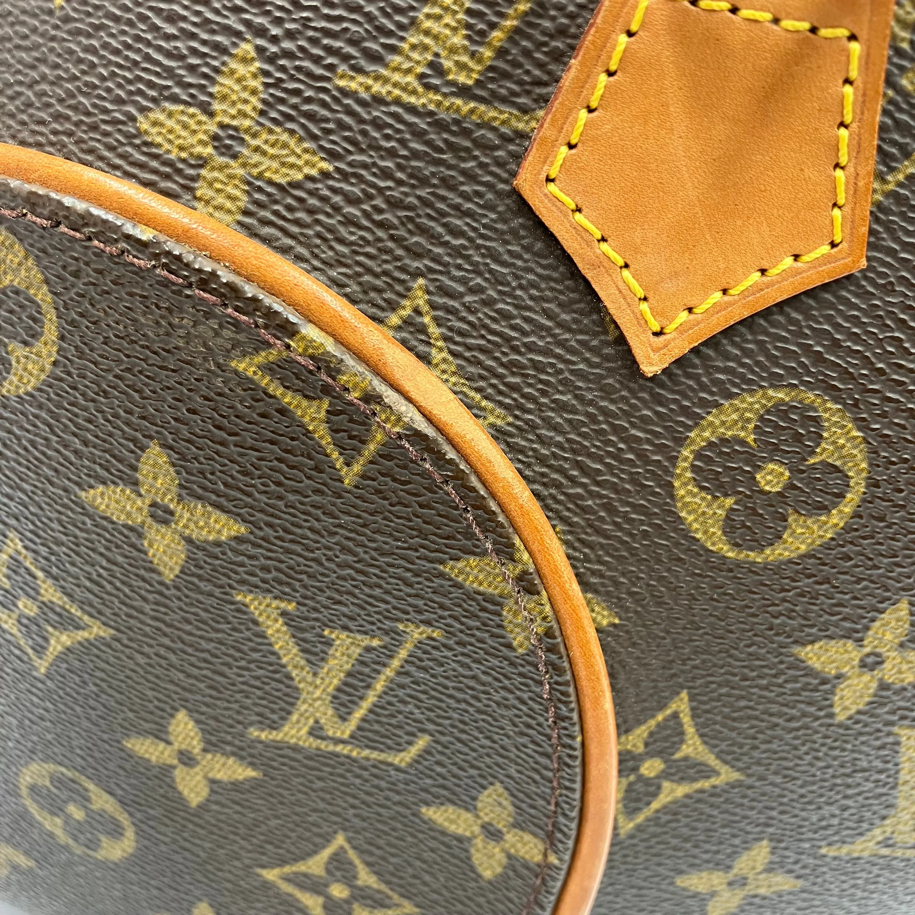 LOUIS VUITTON Monogram Ellipse PM