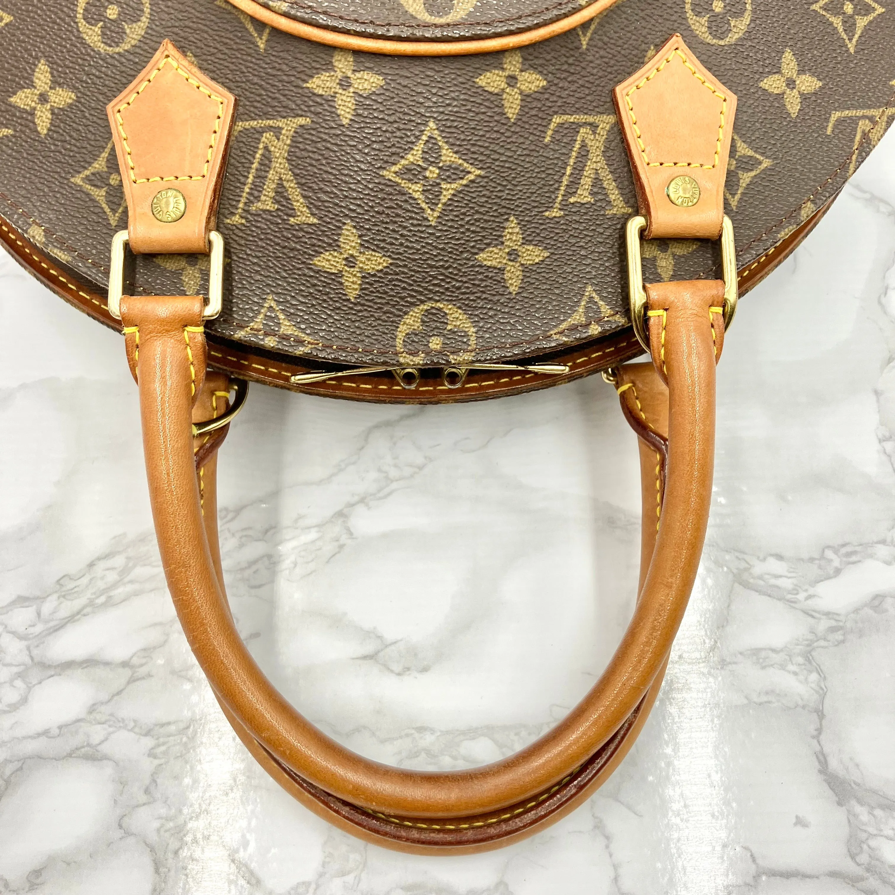 LOUIS VUITTON Monogram Ellipse PM