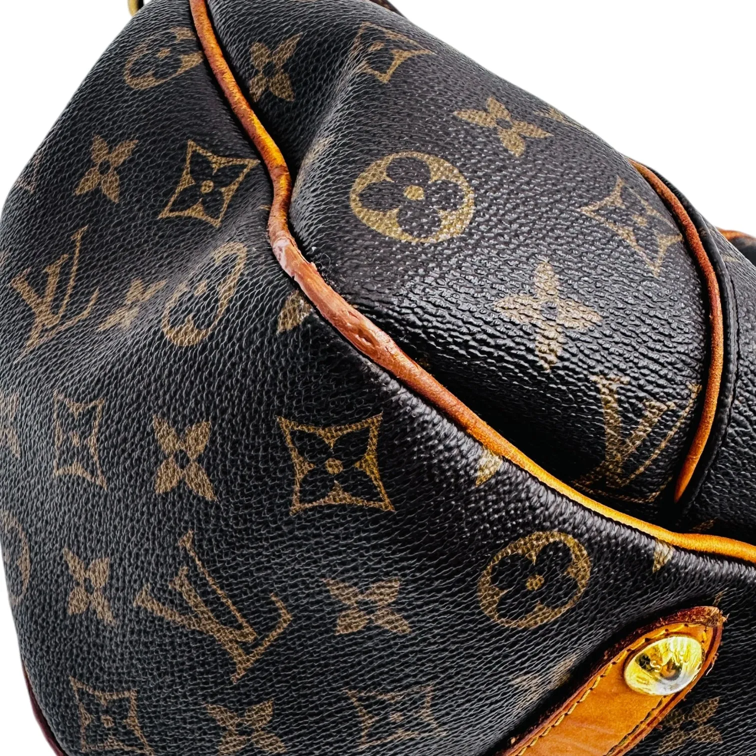 LOUIS VUITTON Monogram Galleria Bag