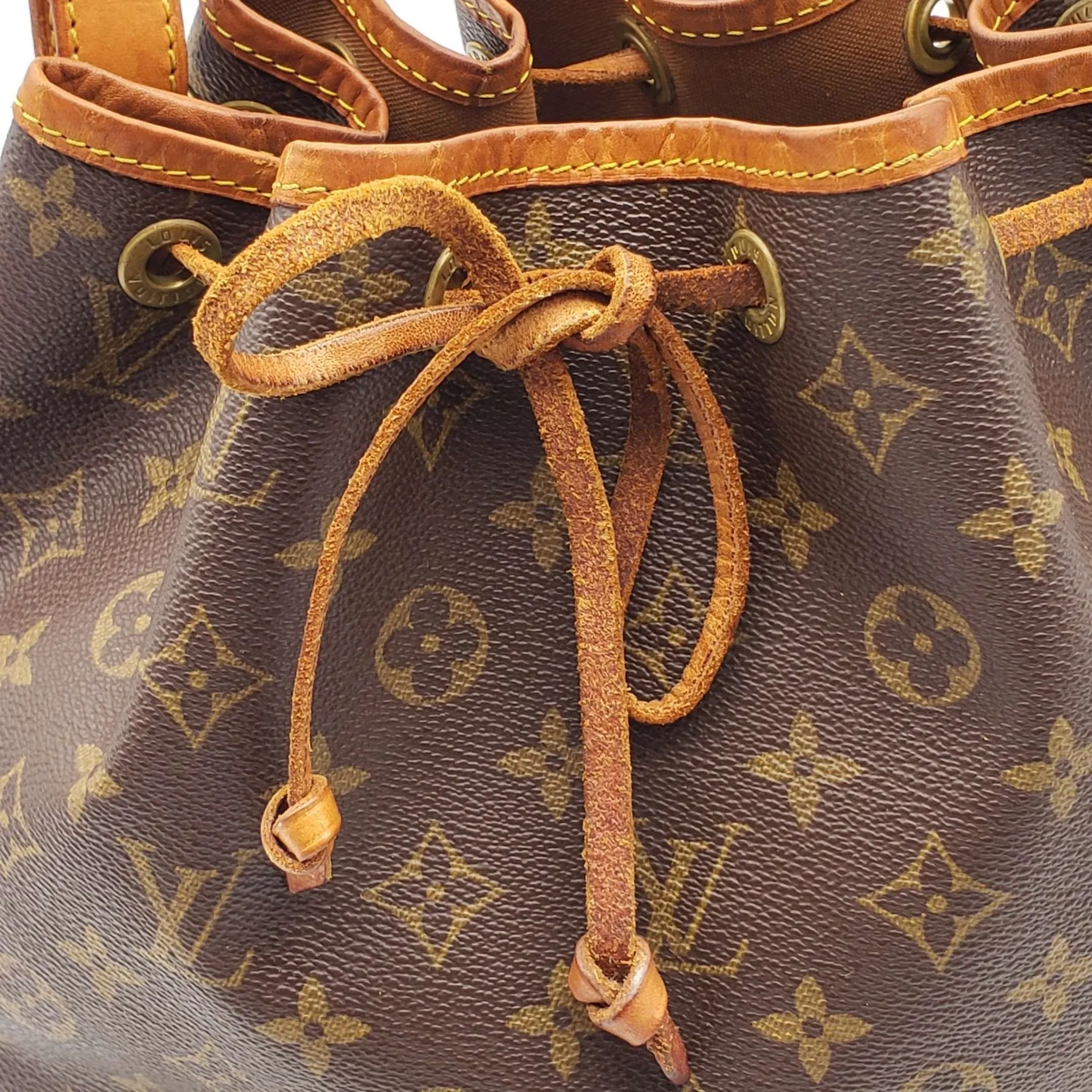 LOUIS VUITTON MONOGRAM PETIT NOE DRAWSTRING BAG