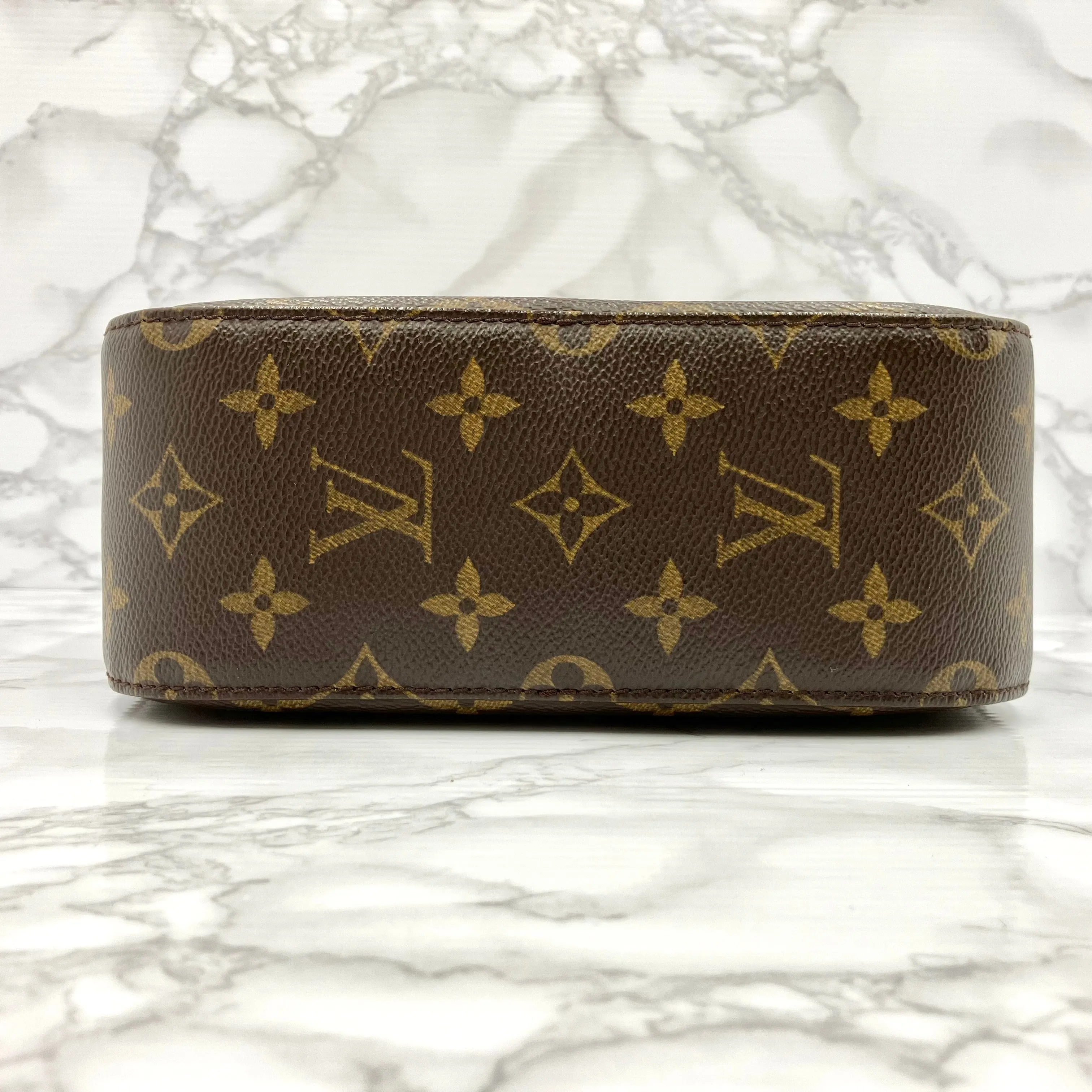 LOUIS VUITTON Monogram Spontini