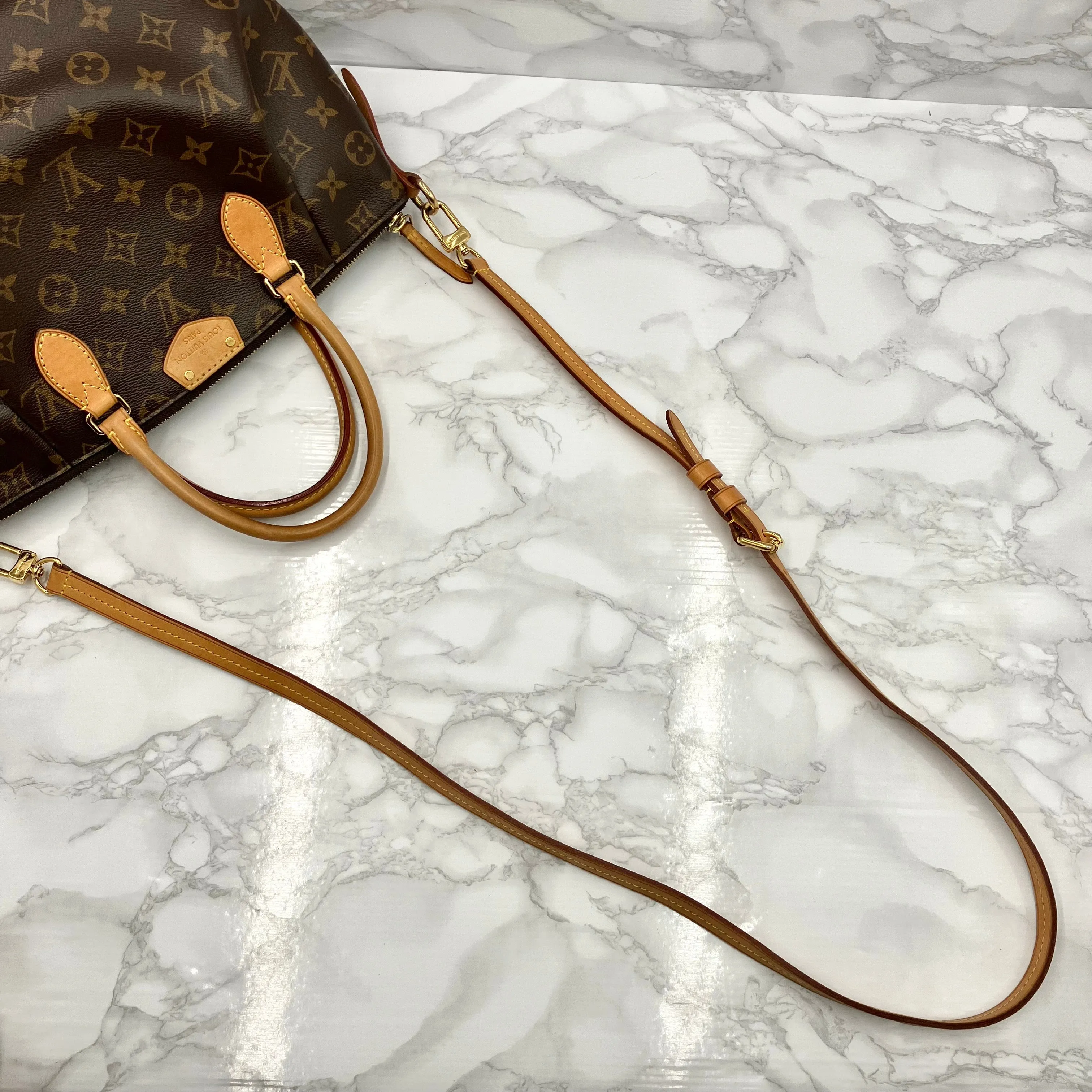 LOUIS VUITTON Monogram Thüren